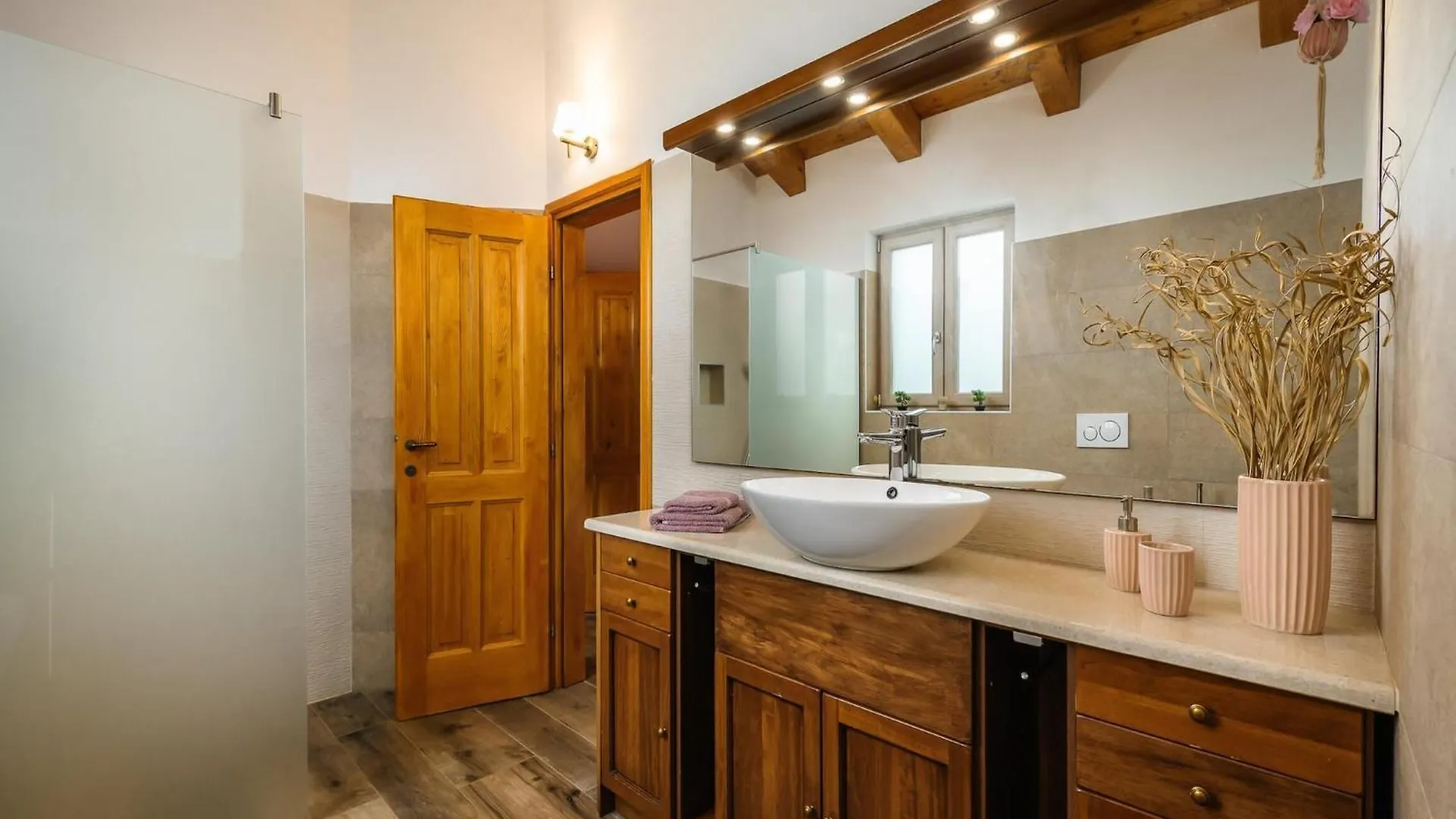 Villa Stella Polaris Stuti